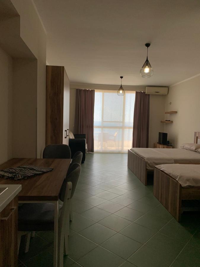 Eri Apartments 4 Shëngjin Buitenkant foto